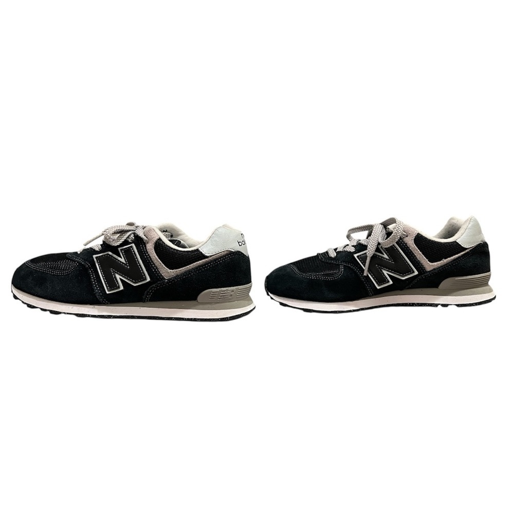 New Balance 574 Big Kid/Woman’s Athletic Sneaker- Size Kid 5.5 Woman’s 7